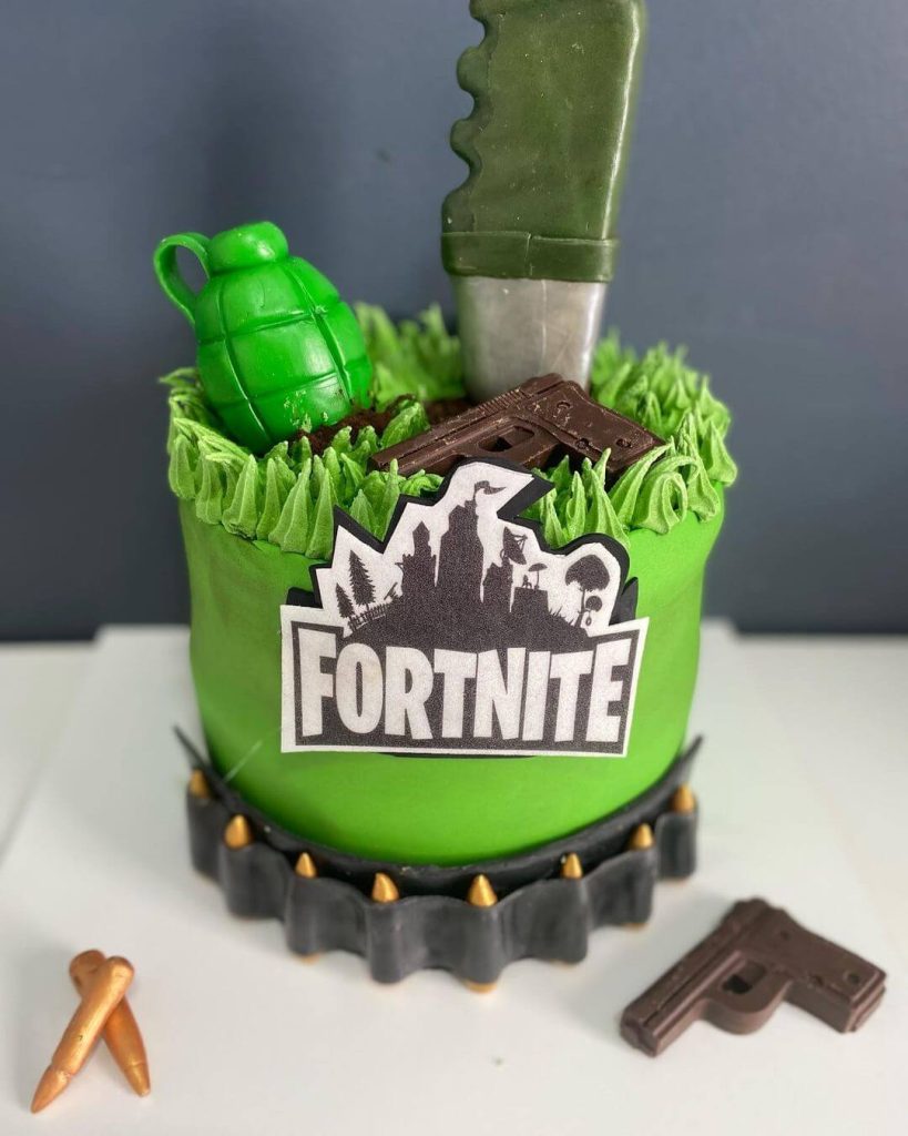 Fortnite themed cake ideas
